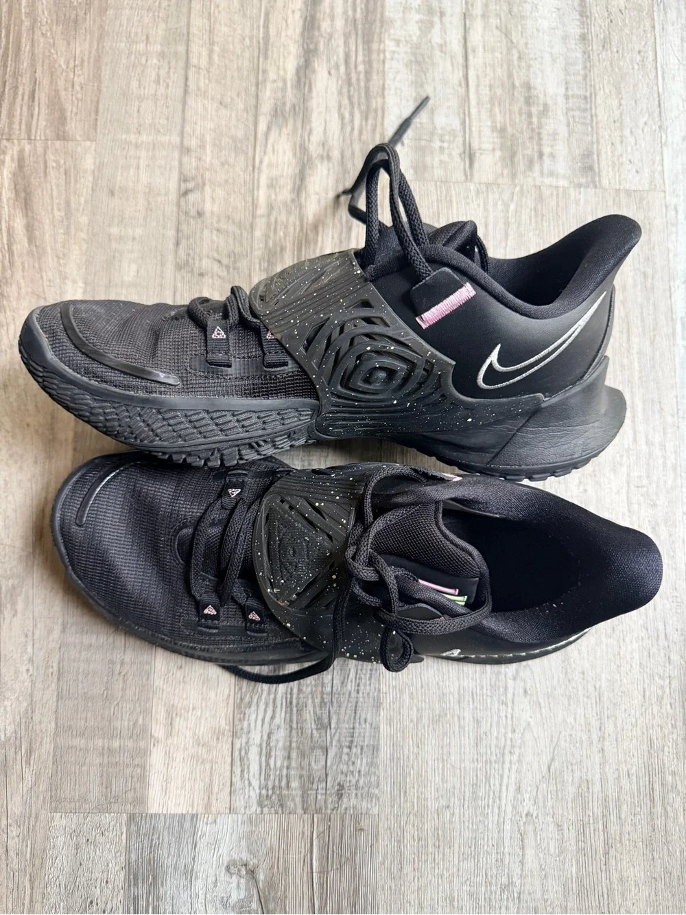 Kyrie Irving Nike Basketball shoes
